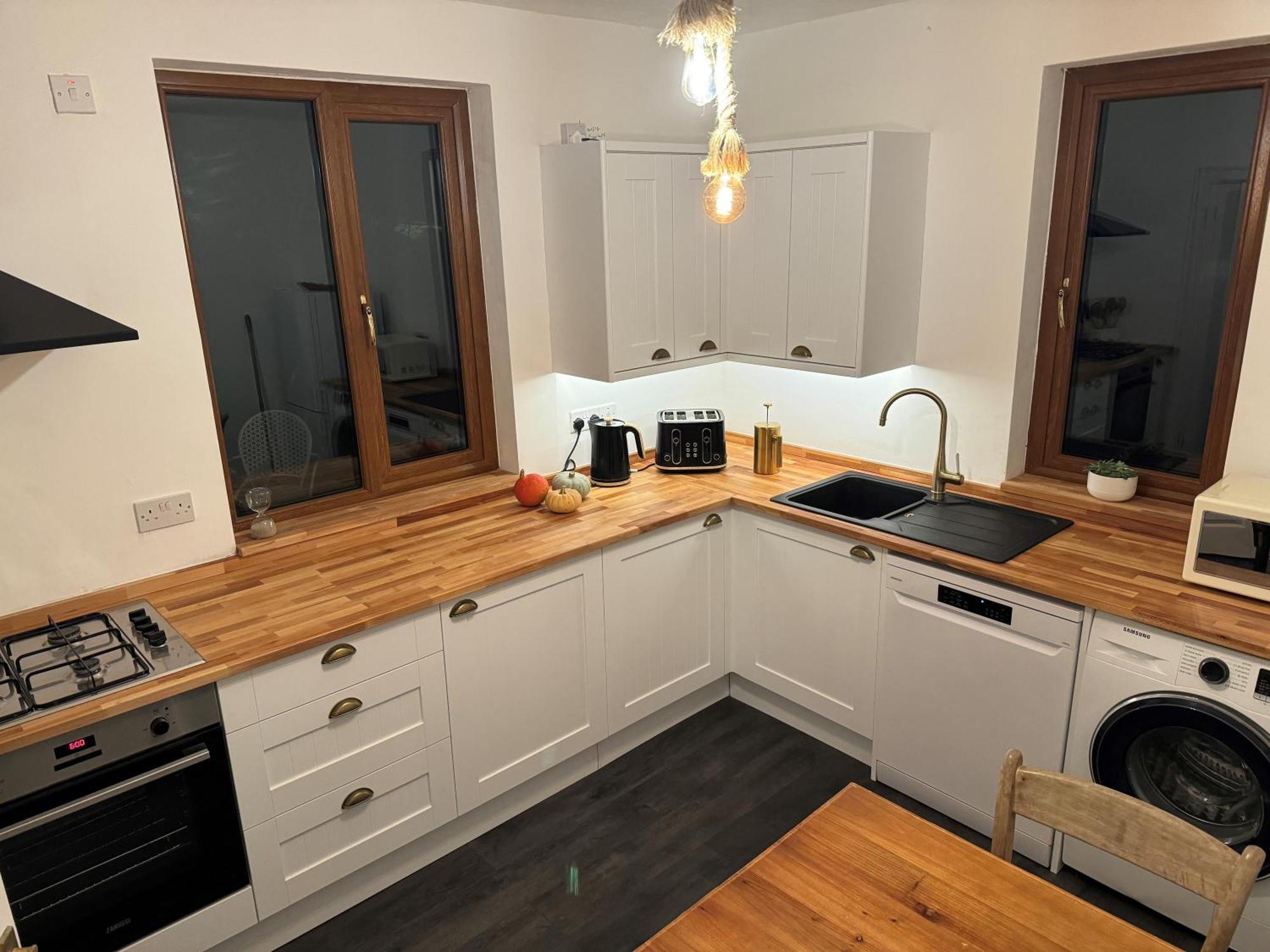 3 Bed Ground Floor Apartment - Hot Tub Optional Upgrade Hythe  Exterior foto